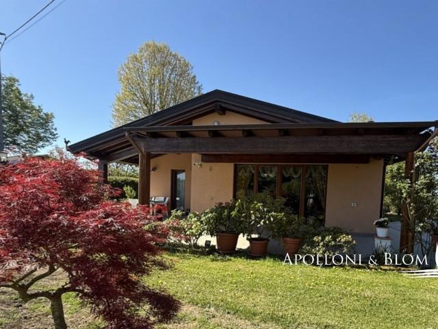 Riservata Villa panoramica con Giardino, Pistoia Toscana 150m² Marliana