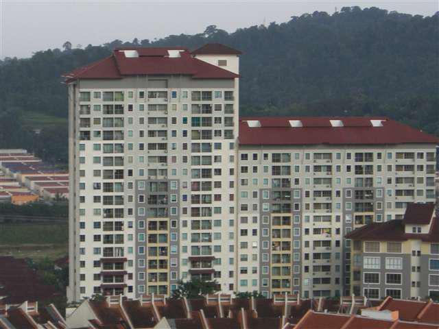 Ritze Studio Short walk MRT station the curve ikea Next to Qliq hote