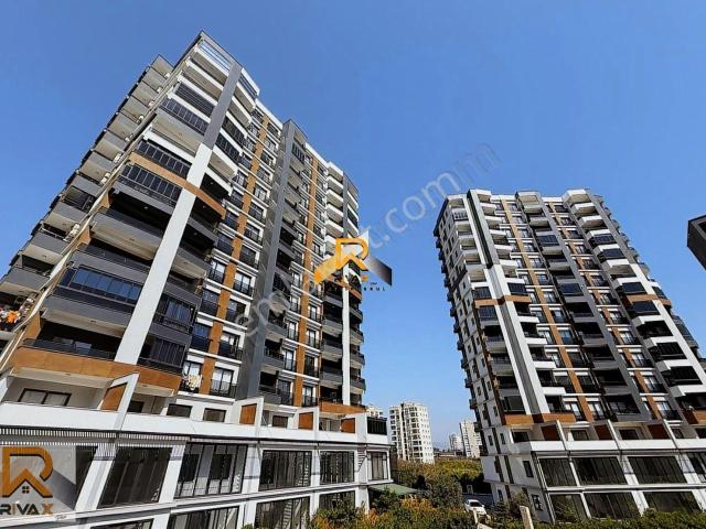 Rivax'tan Otel Konseptinde 7/24 Güvenlikli Denize 150m Lüks 1+1!
