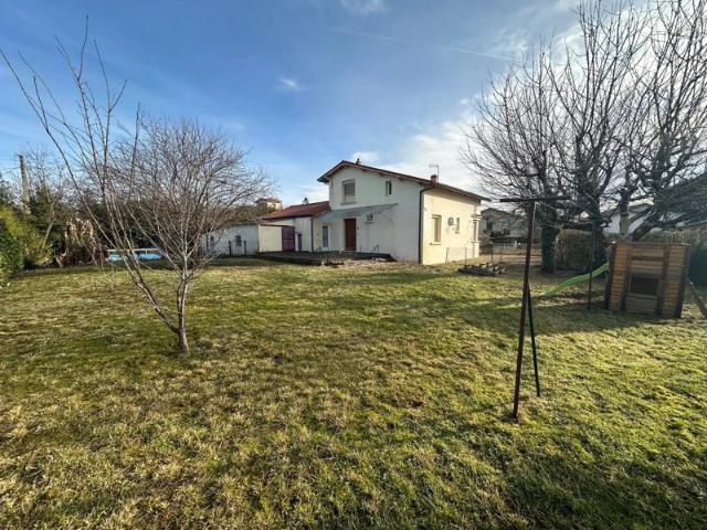 RIVE DROITE Maison189m² avec pscine