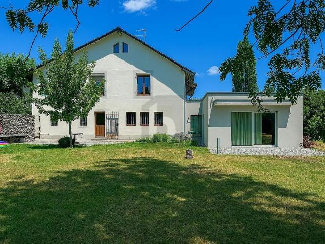 RIVE GAUCHE: VILLA JUMELÉE AU CADRE DEXCEPTION