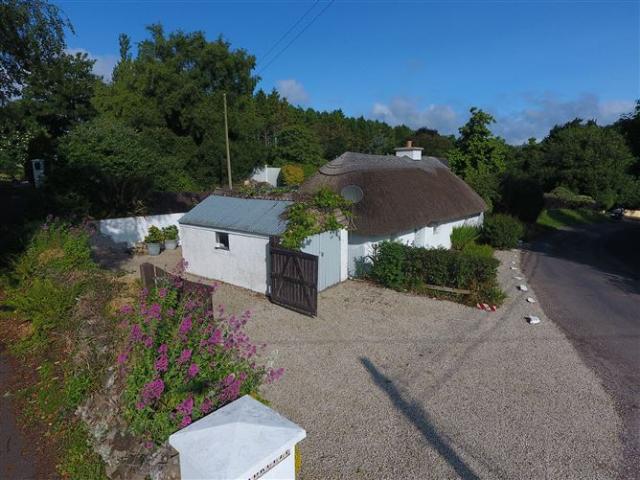 Rivendell, Currabinny, Carrigaline, Cork Michael Pigott Auctioneer & Valuer 4929 MyHome. Ie Residential