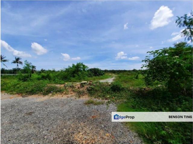 River Fronting Industrial Zoning Land For Sale