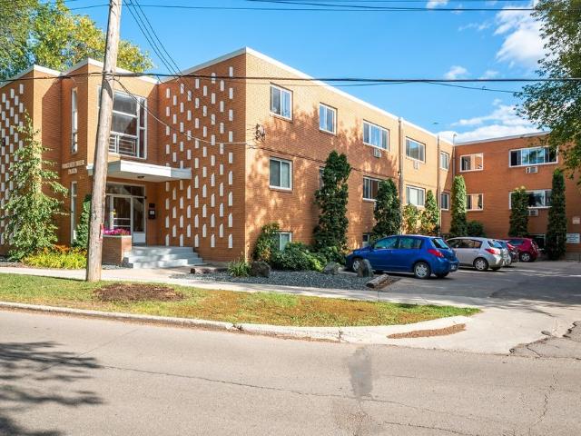River Plaza Apartments