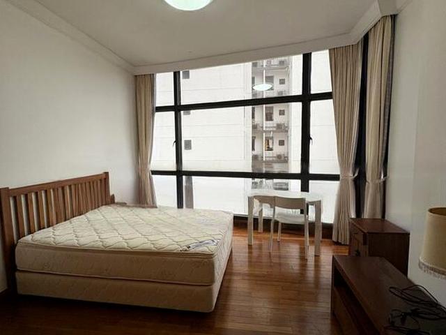 River Place D3, Condominium