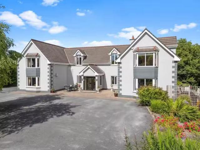 River Run Lodge, Glann Road, Oughterard, Co. Galway, H91W83H i.