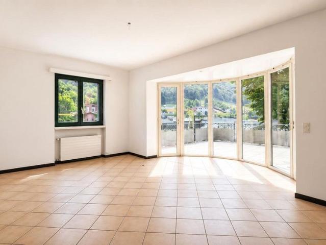 RIVERA – FOR RENT SPACIOUS 3.5 ROOMS WITH TERRACE