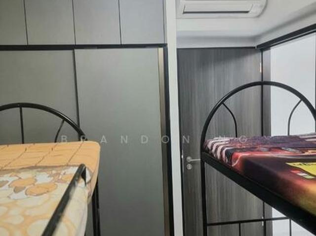 Riverfront Residences Condominium For Sale, $800,000, 1 Bed 1 Bath 463 sqft $1,728.00 psf