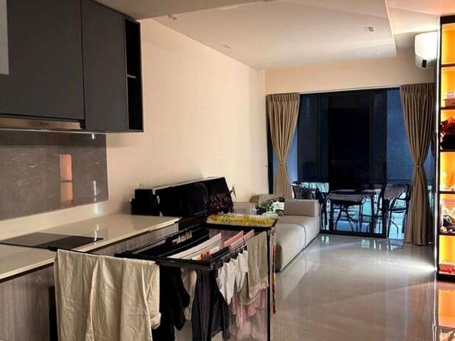 Riverfront Residences D19, Apartment