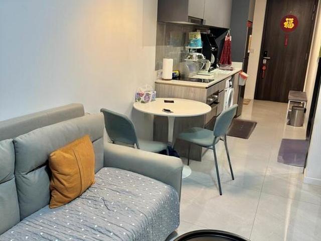 Riverfront Residences D19, Apartment