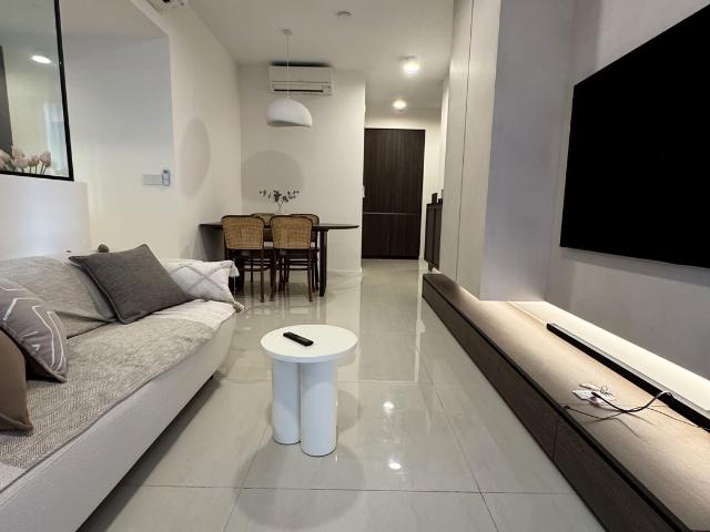 Riverfront Residences D19, Apartment