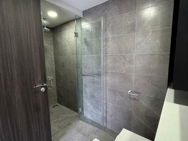Riverfront Residences D19, Apartment