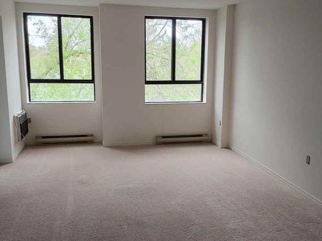 Rivergate Properties 2 Bedroom Apartment for Rent at 1371 Commissioners Rd W, London, ON N6K 4H8 Byron