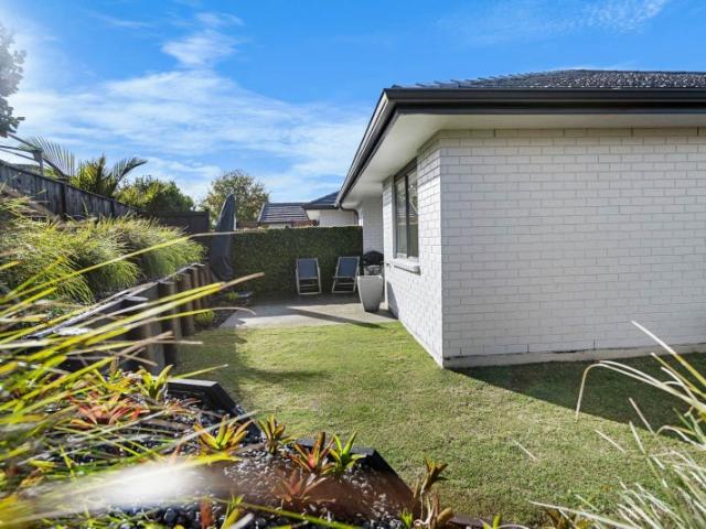 riverhead, 2 bedrooms