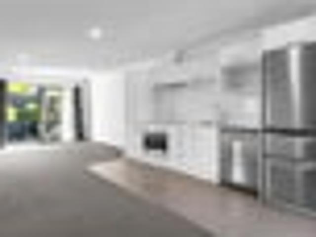 Riverhead, 2 bedrooms, $575 pw