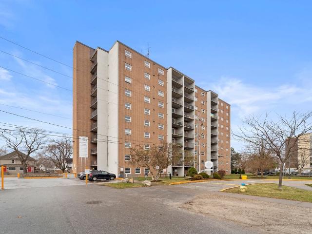 Rivershore Tower Apartments 2 Bedroom Apartment for Rent at 3400 Erskine St, Windsor, ON N8Y 4T5 Ford City