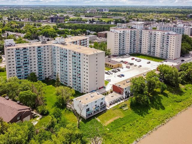 Riverside Plaza 1 Bedroom Apartment for Rent at 1660 Henderson Hwy, Winnipeg, MB R2G 1H7 Valhalla