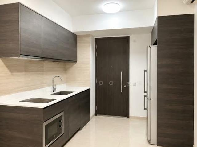 RiverTrees Residences Condominium For Rent, $3,100, 2 Bed 1 Bath 581 sqft $5.34 psf