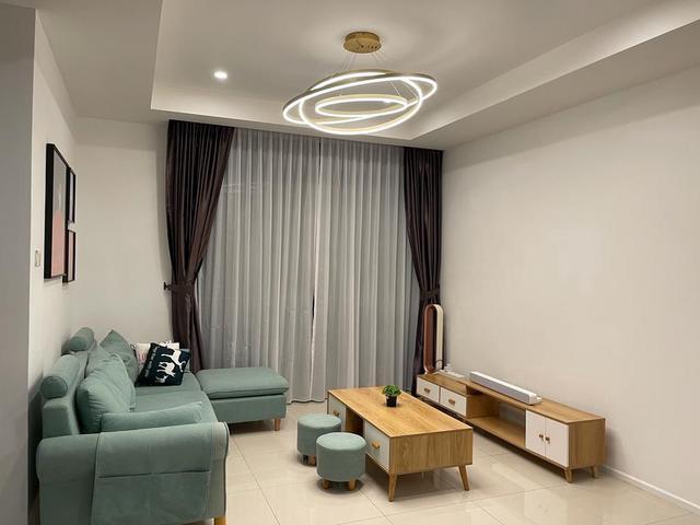 Rivervale Condo Stutong near Airport with 2 Carparks Wifi Coway