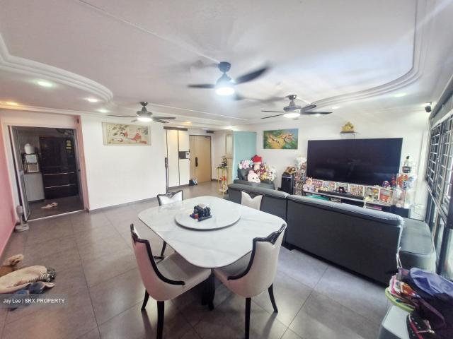 Rivervale Drive Sengkang, HDB 5 Rooms