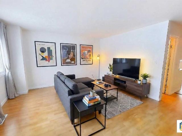 Rivervalley Townhomes 3 Bedroom Apartment for Rent at 4519 101a Ave Nw, Edmonton, AB T6A 0L3 Gold Bar