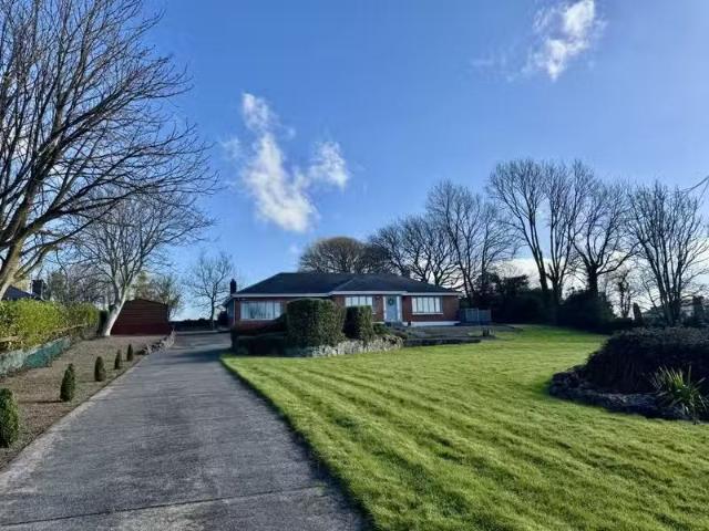 Riverview, Urlan Beg, Newmarket On Fergus, Shannon, Co. Clare.