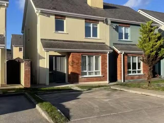 Riverwalk, Tír Cluain, Midleton, Co. Cork is for rent