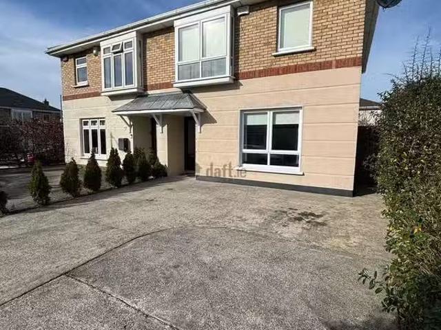 Riverwood Gardens, Castleknock, Dublin 15 is for rent