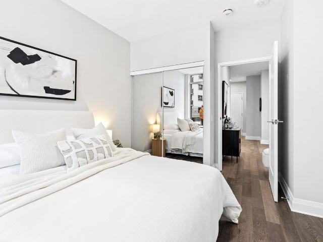 Riviera Suites 1 Bedroom Apartment for Rent at 1306 Mcwatters Rd, Ottawa, ON K2C 3S3 Queensway Terrace South