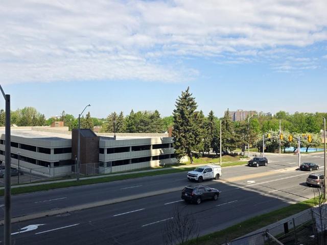 Riviera Suites 2 Bedroom Apartment for Rent at 1306 Mcwatters Rd, Ottawa, ON K2C 3S3 Queensway Terrace South