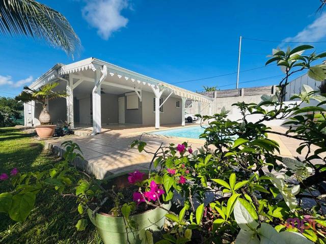 RIVIERE SALEE MAISON 3 CHAMBRES + PISCINE