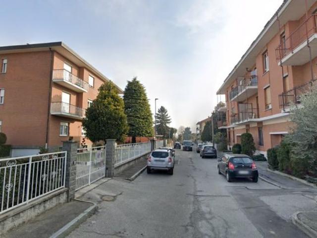 RIVOLI SEMI INDIPENDENTE CON GIARDINO PRIVATO