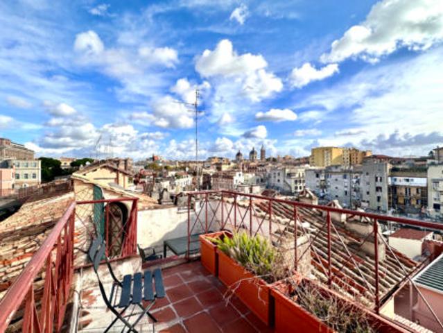 Roma, Monti – Delizioso attico con terrazzi panoramici