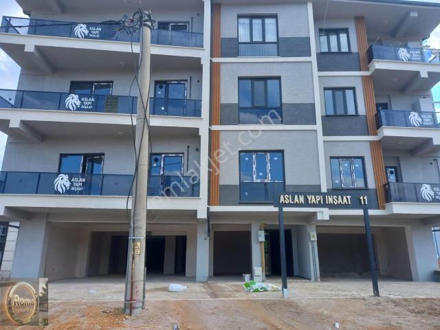 Roma' Dan Akhisar' Da Kiralık Daire