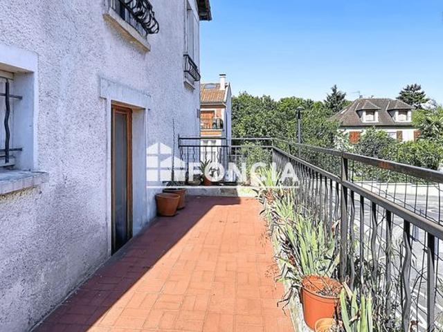 Romainville zone pavillonnaire exclusivité – maison familiale – 4 chambres – 2 terrasses – sous sol total – garage – fort potentiel