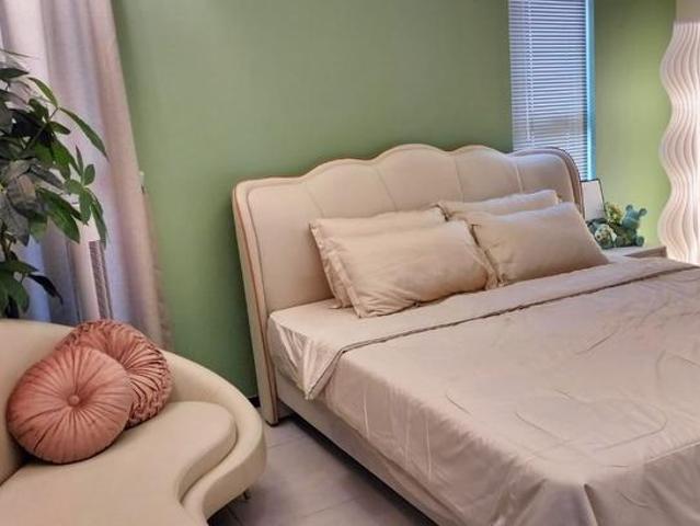 Romantic Soho Unit for RENT