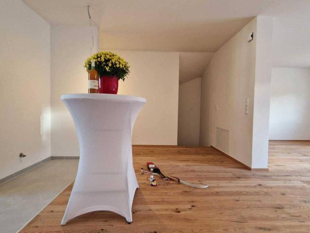 Romantische Abende bei Kerzenschein 116m2 Wohnfläche + Garage