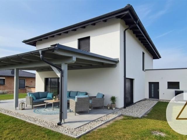 Preiswertes Neubau Haus, 156 m2 Nutzfläche + Garage 40 m2