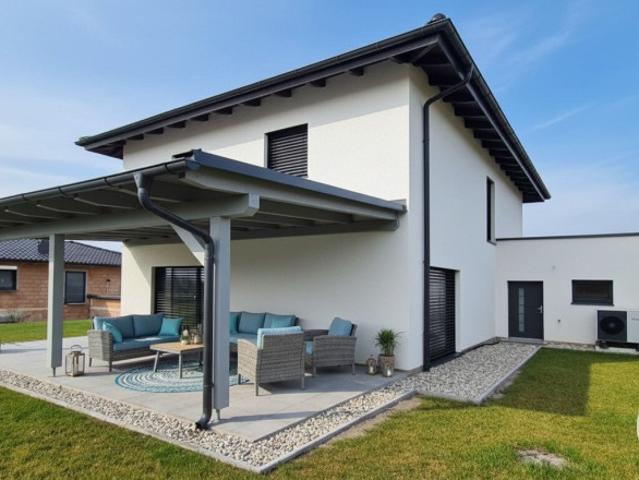 Preiswertes Neubau Haus, 156 m2 Nutzfläche + Garage 40 m2