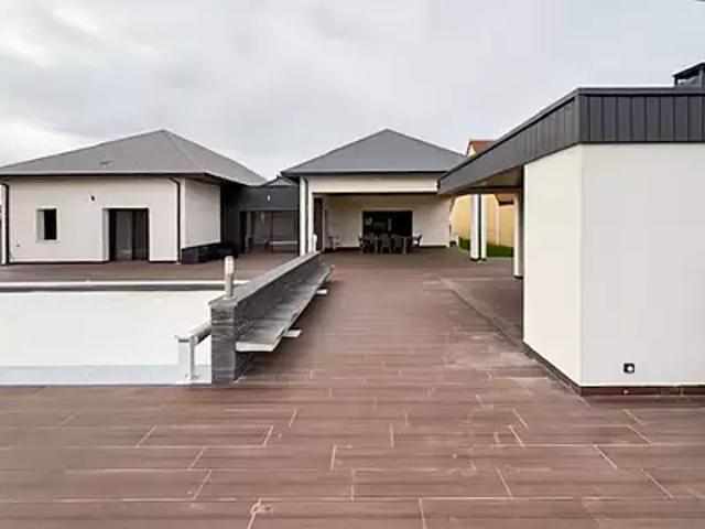 Romorantin Lanthenay 41200 Achat / Vente maison 5 pièces t5 piscine jardin