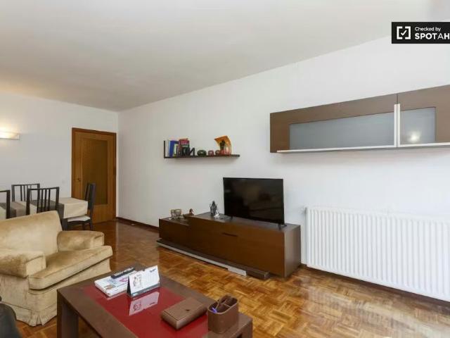 Ronda de Segovia, Madrid, Community of Madrid 28005