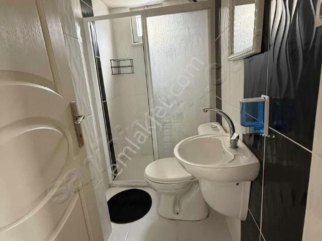Rönesans Emlak'tan Ful Eşyalı Geniş Tramvaya 6. Bina 1+1