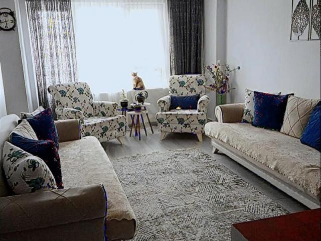 RÖNESANS EMLAK'TAN ÖMÜREVLERİ TRAMVAY DURAĞINDA FIRSAT 3+1 DAİRE