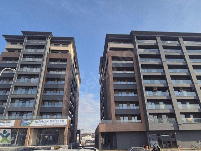 RONIX AYDOĞANLAR PLAZA 1+1 88 m2 TİCARİ OFİS