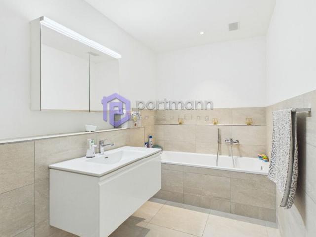 Roof flat with 4.5 rooms on sale in Waltenschwil 118 m² | dreamo. Ch