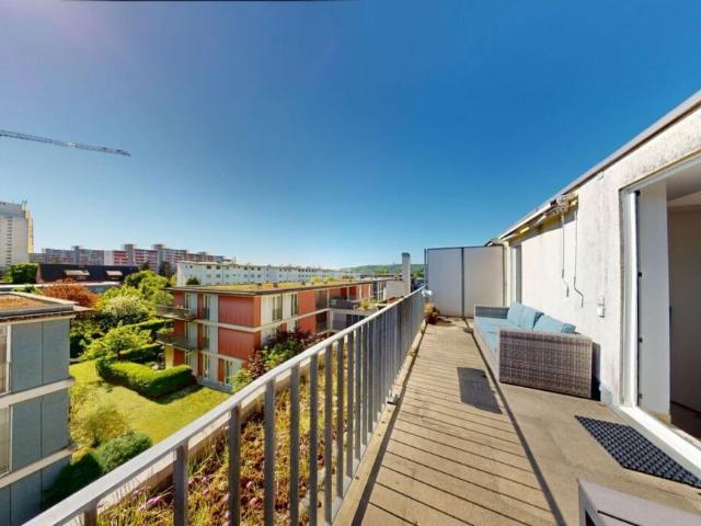 Roof flat with 4.5 rooms on sale in Kaiseraugst 101 m² | dreamo. Ch