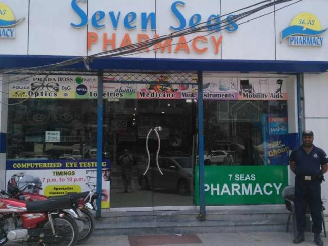 Rooftop available for rent for Cafe at G1 Market Lahore Johar Town ID 52732