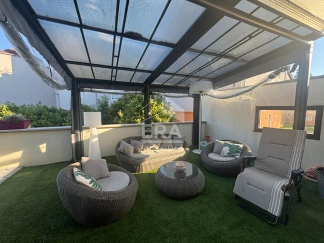 ROOFTOP APPARTEMENT 1ER ETAGE ROOFTOP DUPLEX TERRASSE TERRAIN PARKING BAVILLIERS