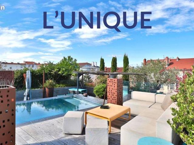 Exceptionnel rooftop 120 m² avec piscine vue tete d'or croix rousse
