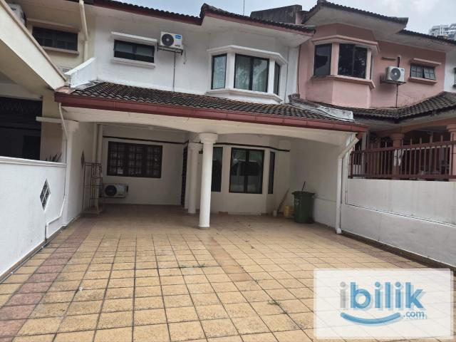Room Near MRT Connaught